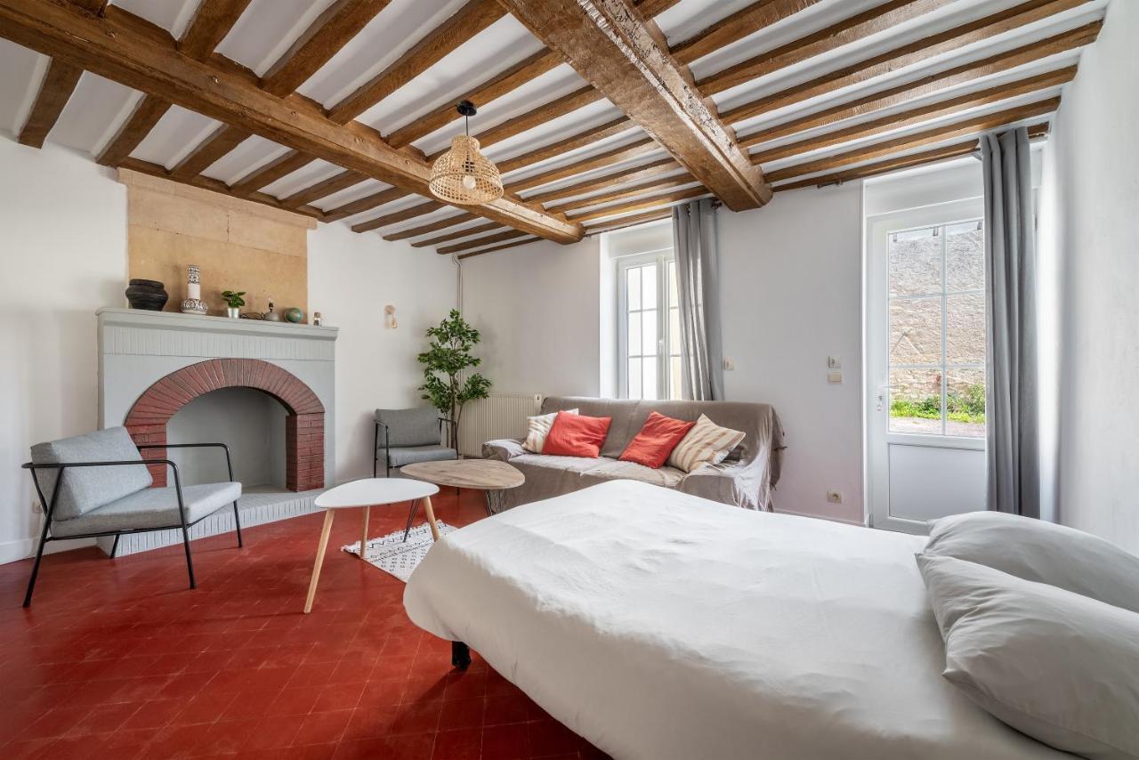 L'Escalier Rouge - Maison Renovee Avec Cour Люк-сюр-Мер Экстерьер фото